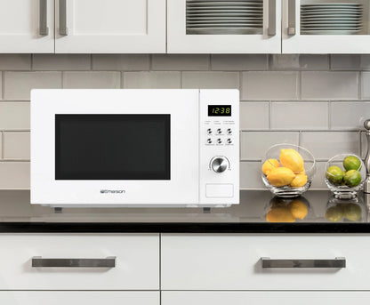 2026 NEW Emerson 1.1 Cu Ft, 1000W White Countertop Microwave Oven, MW1101W
