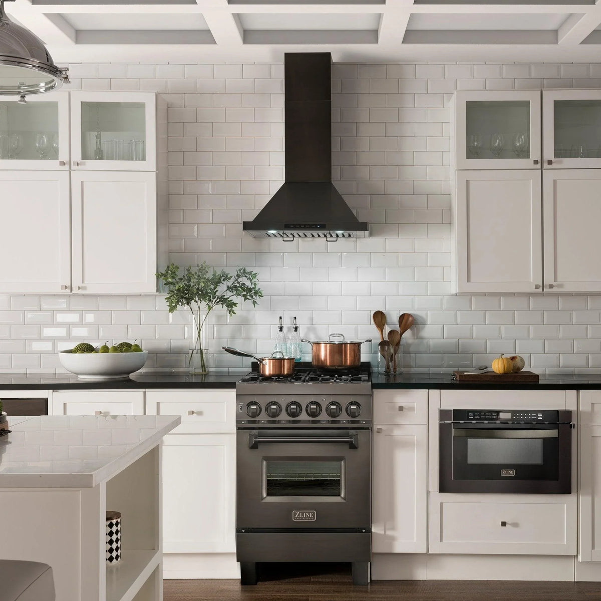 2026 NEW ZLINE 36 in. Wall Mount Range Hood in Black Stainless Steel (BSKBN-36)