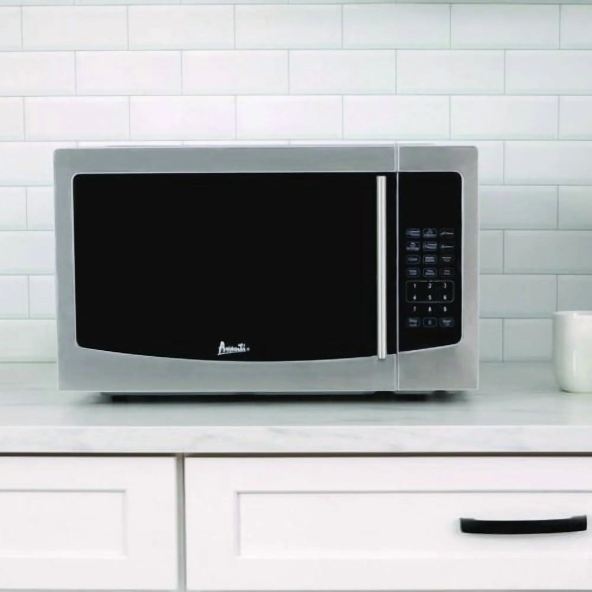 2026 NEW Avanti 1.1 cu. ft. Stainless Steel Microwave Oven, 1,000 W, Mirror-Finish