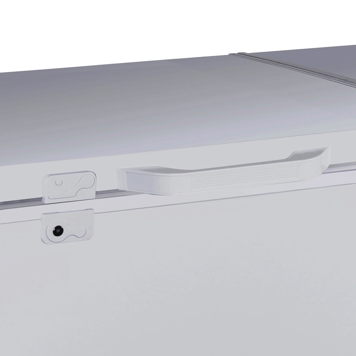 2026 NEW Hamilton Beach 17 Cu. ft. Chest Freezer, Double Door, HBFRF1749, White